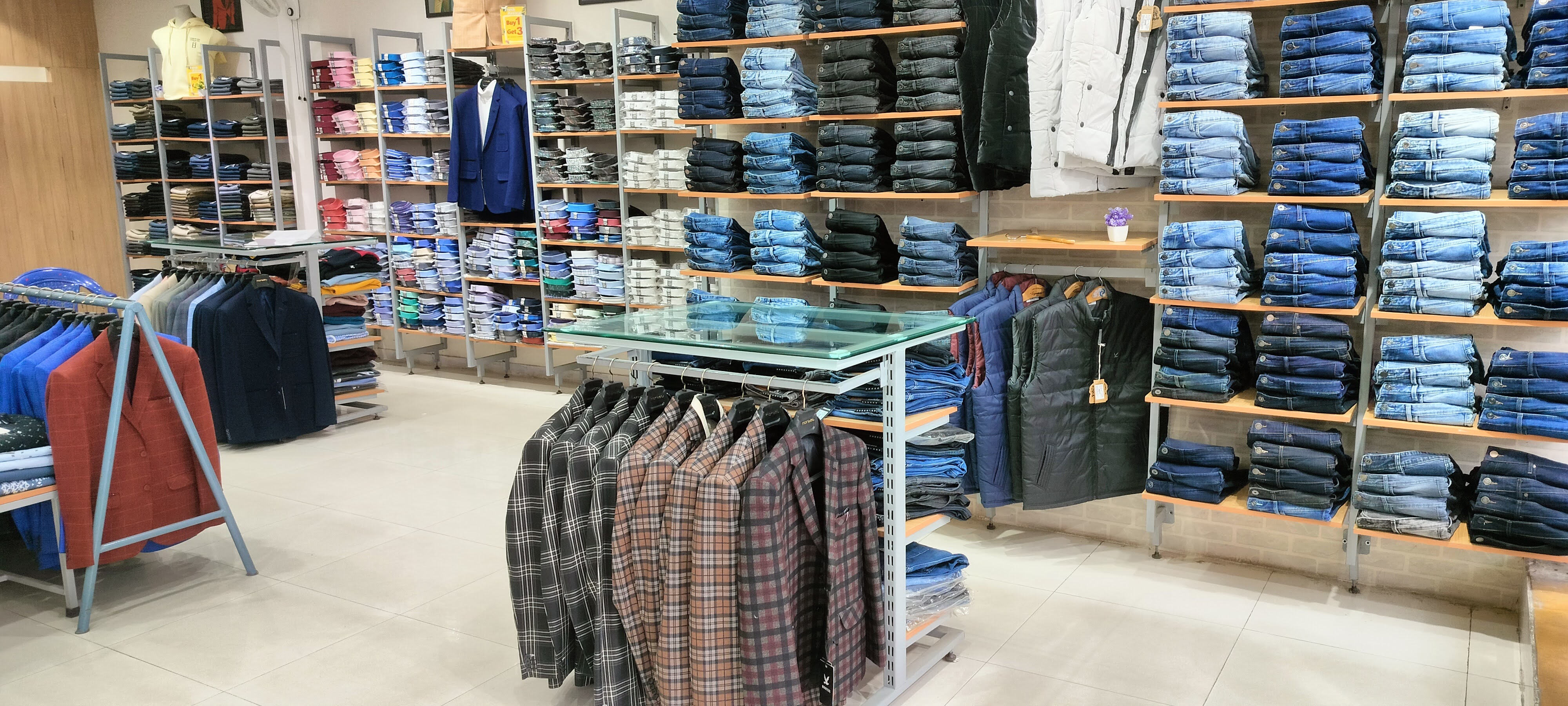 Garments Display Rack