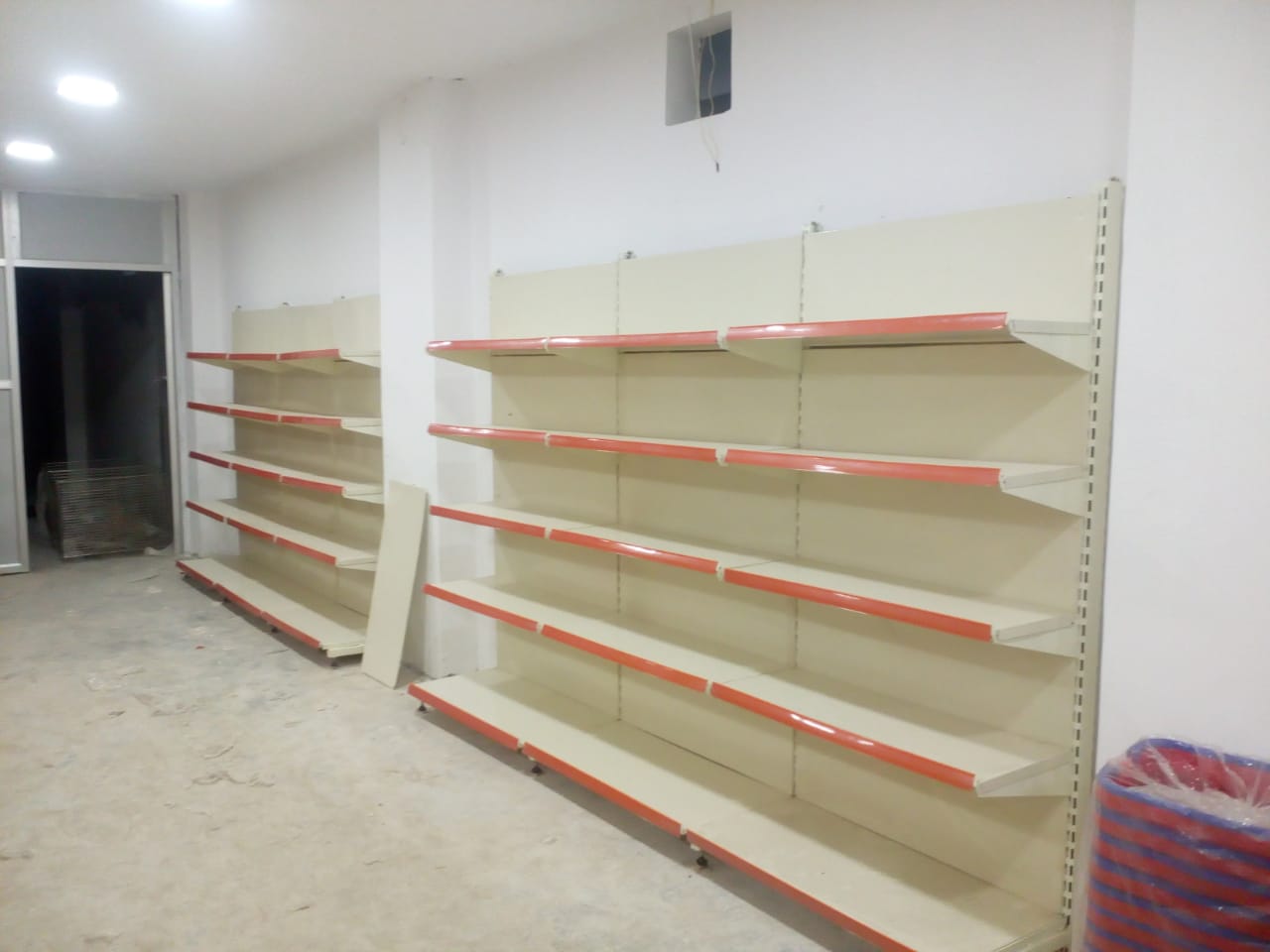 Modern Checkout Counter